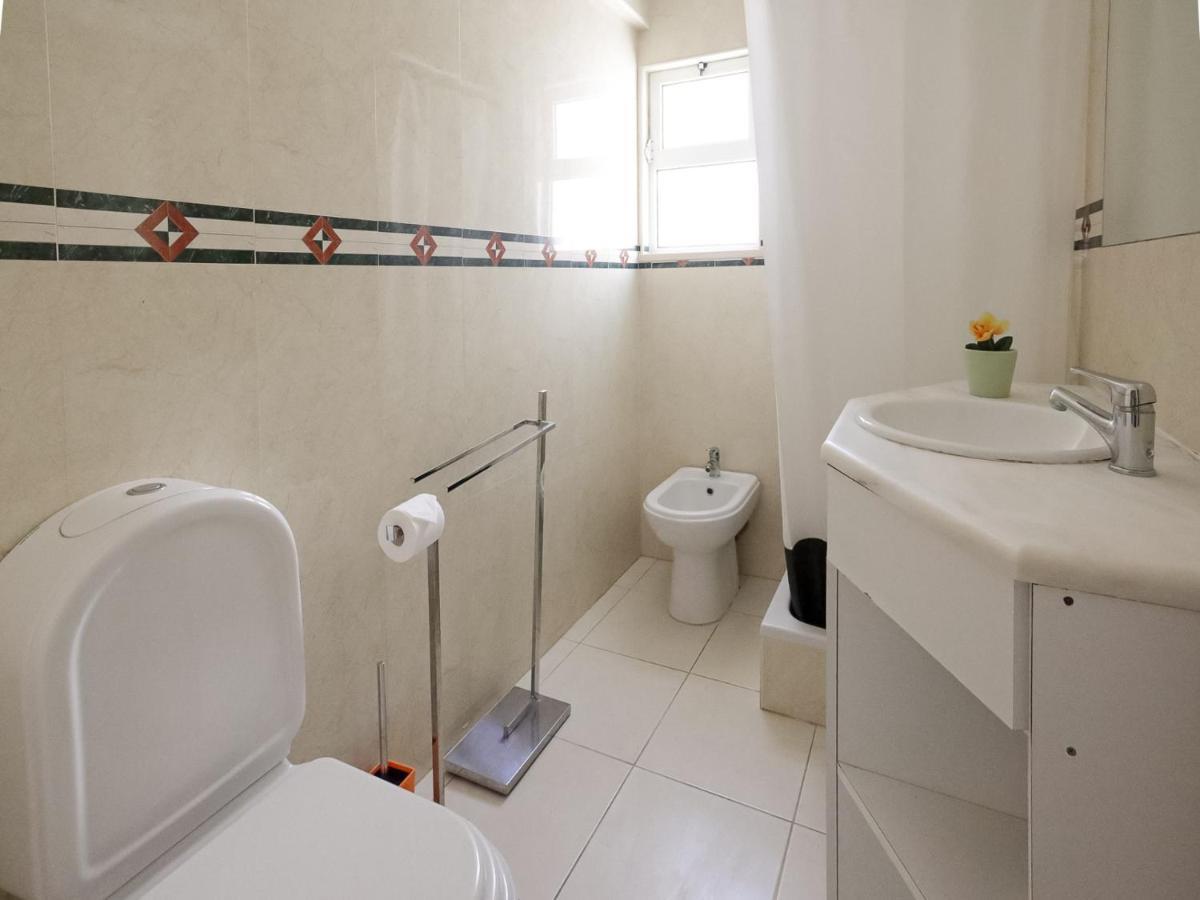 Praia Da Oura Apartment - 100 M From The Beach - By Bedzy Albufeira Eksteriør billede