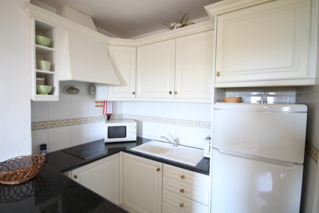 Praia Da Oura Apartment - 100 M From The Beach - By Bedzy Albufeira Eksteriør billede